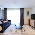 Hm - Issy Apartman *